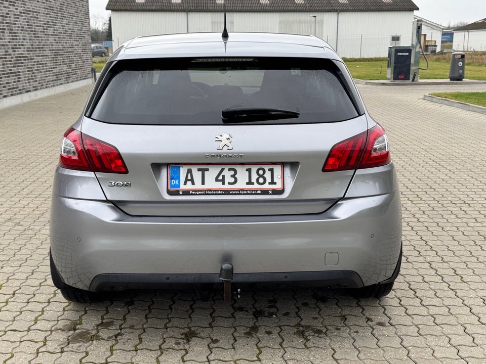 Peugeot 308 1,6 BlueHDi 120 Style 5d