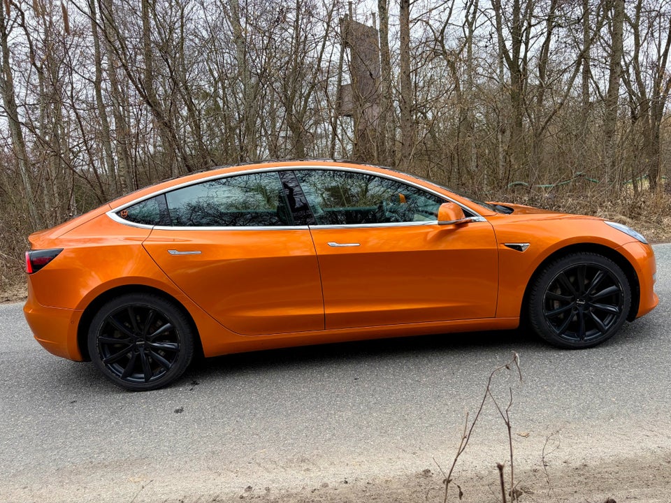 Tesla Model 3 Long Range AWD 4d