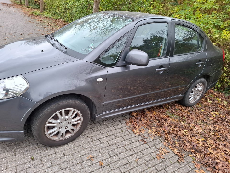 Suzuki SX4 1,6 GL-J 5d