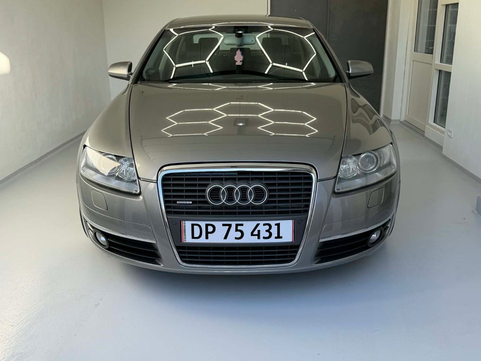 Audi A6 3,2 FSi quattro Tiptr. 4d