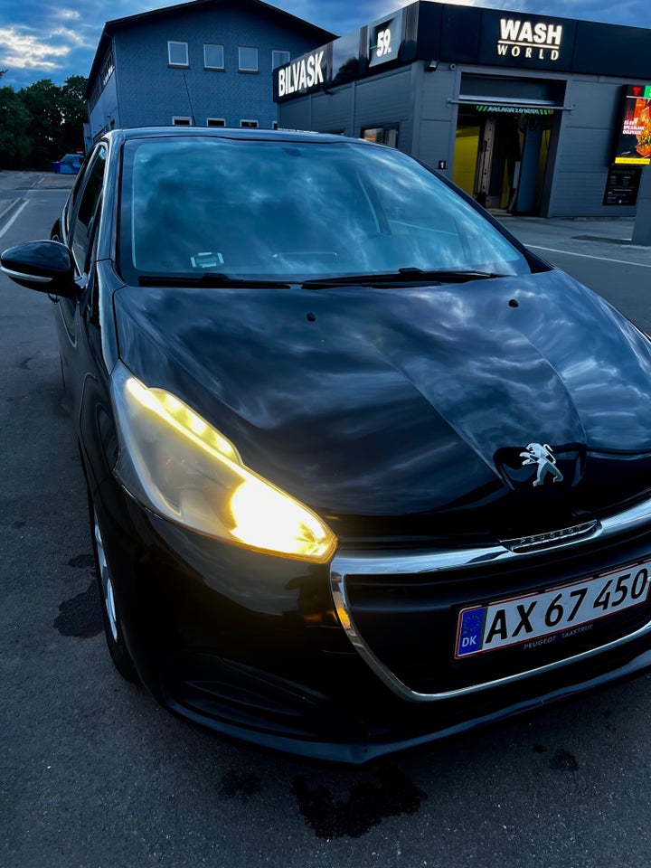 Peugeot 208 1,6 BlueHDi 100 Active 5d