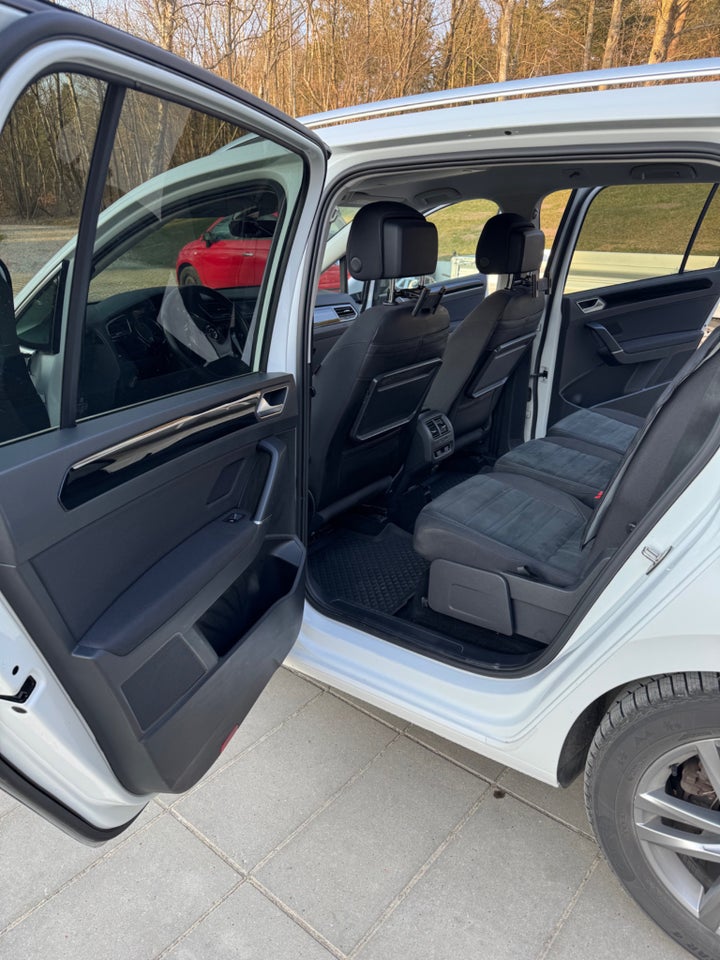 VW Touran 2,0 TDi 190 Highline DSG 5d