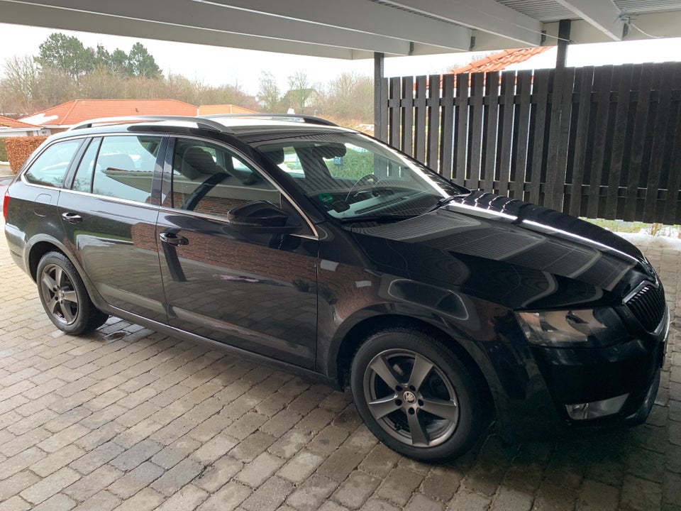 Skoda Octavia 1,4 TSi 140 Elegance Combi DSG 5d