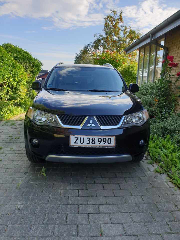 Mitsubishi Outlander 2,4 Instyle aut. 4WD 5d