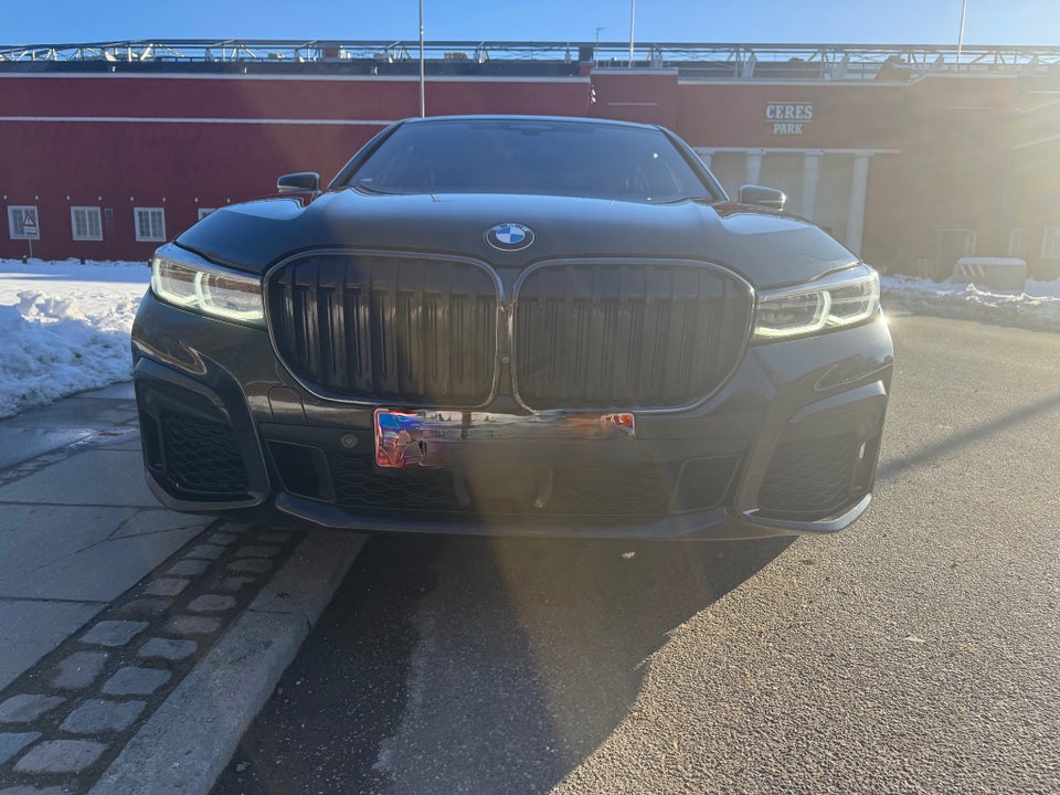 BMW 750i 4,4 xDrive aut. 4d