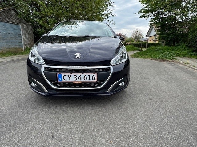 Peugeot 208 1,5 BlueHDi 100 Prestige Sky 5d