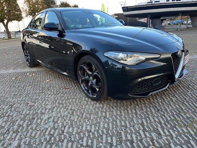 Alfa Romeo Giulia 2,0 T 280 Veloce aut. Q4 4d
