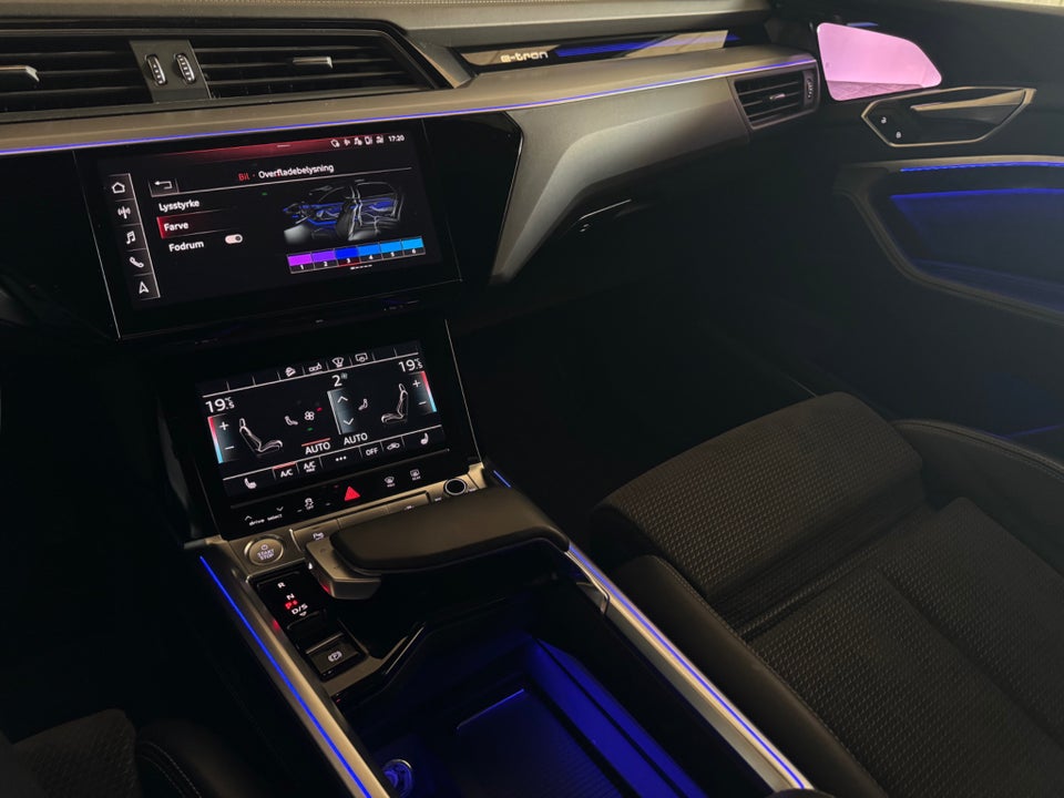 Audi e-tron 55 S-line Sportback quattro 5d