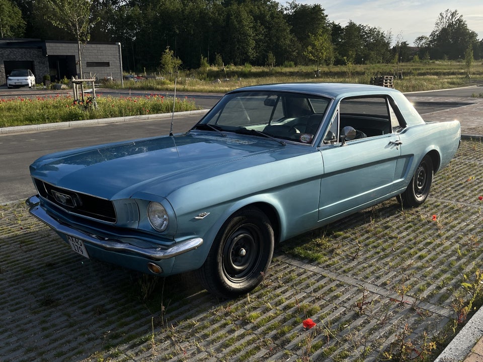 Ford Mustang 4,7 V8 289cui. aut. 2d