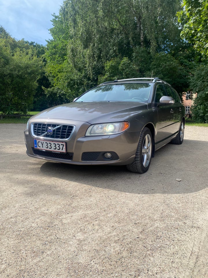 Volvo V70 2,4 D5 185 aut. 5d