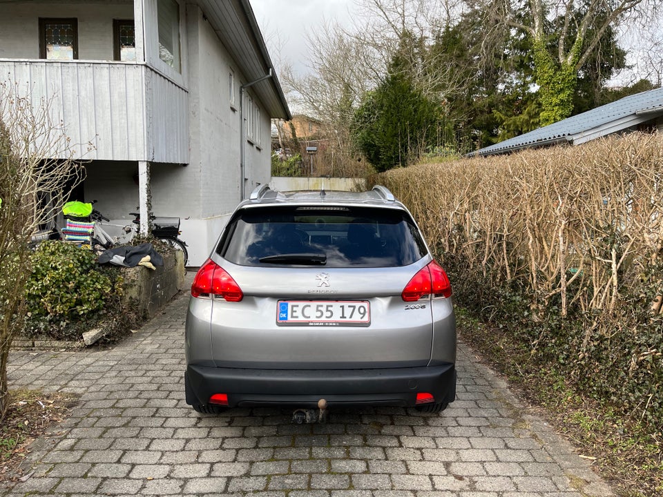 Peugeot 2008 1,2 e-VTi 82 Plus ESG 5d