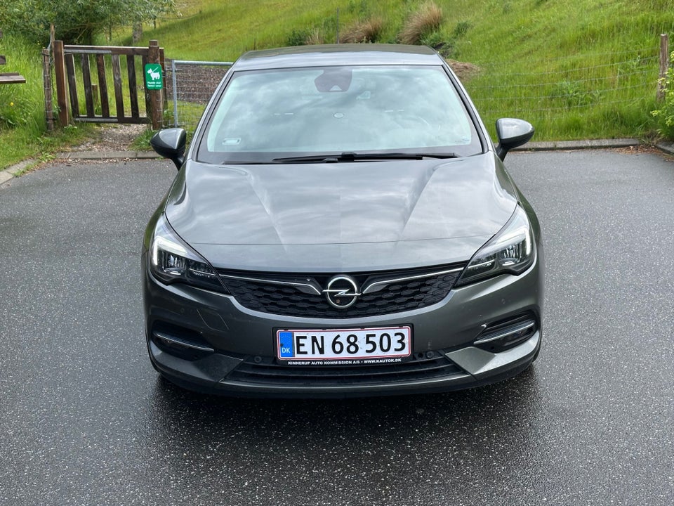Opel Astra 1,2 T 110 Elegance 5d