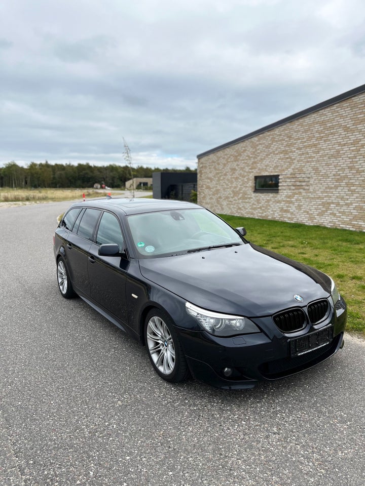 BMW 530d 3,0 Touring M-Sport Steptr. 5d