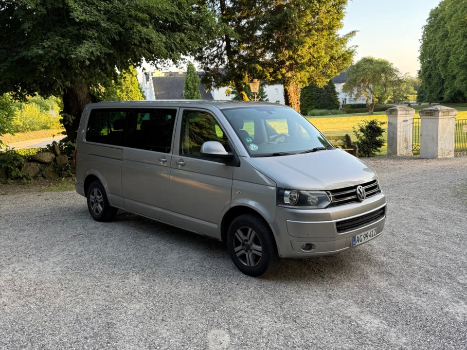 VW Caravelle 2,0 TDi 140 Comfortline DSG lang 4d