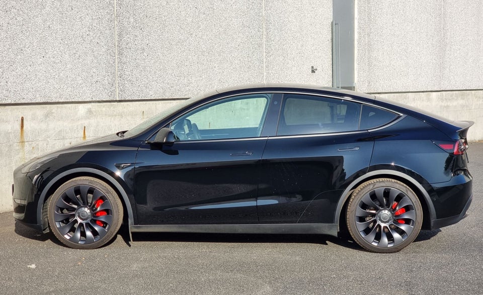 Tesla Model Y Performance AWD 5d