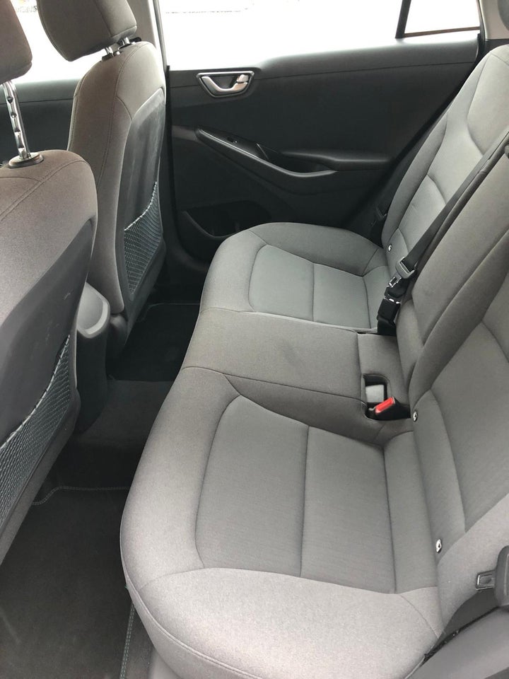 Hyundai Ioniq 40 EV Trend 5d