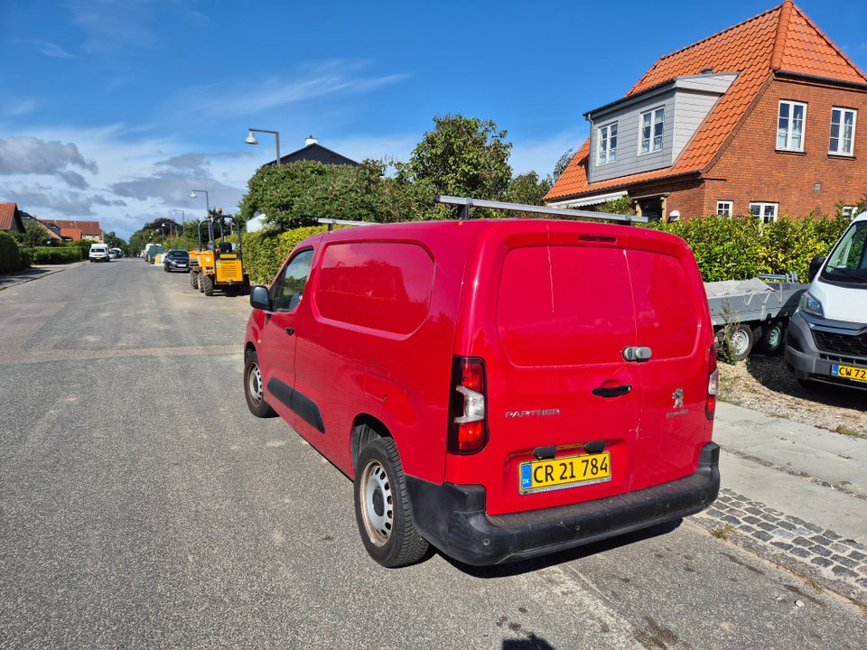 Peugeot Partner 1,5 BlueHDi 100 L2V2 Plus Van