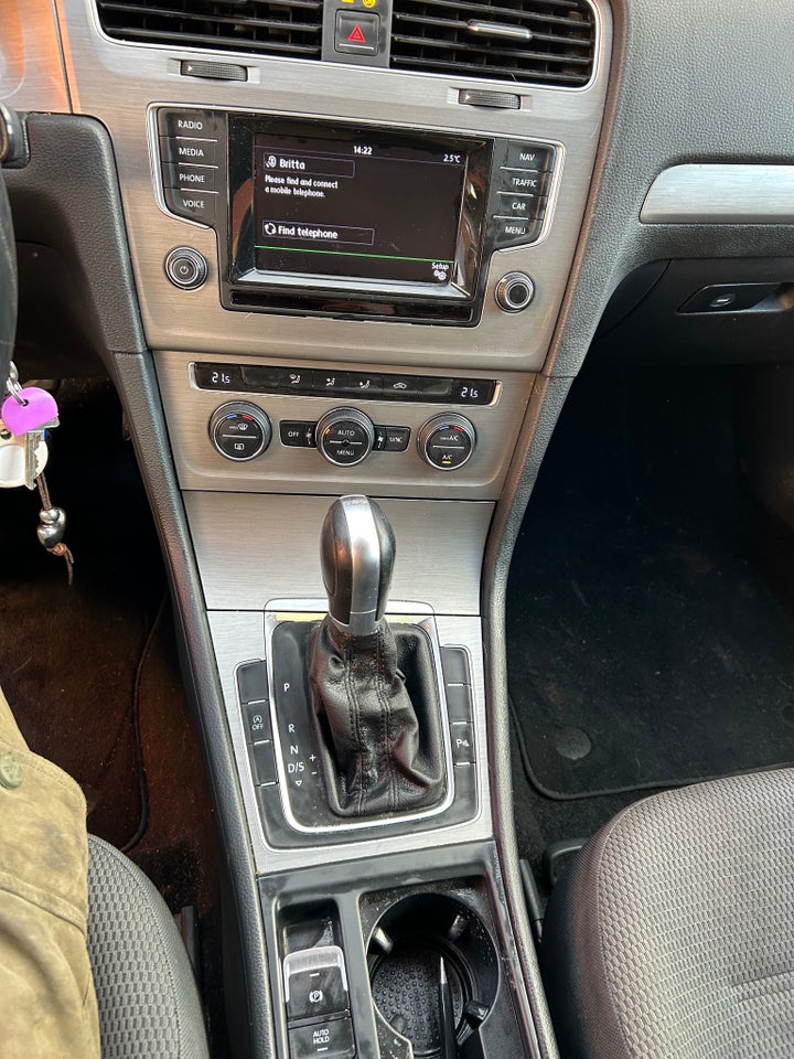 VW Golf VII 1,6 TDi 110 Comfortline Variant DSG BM 5d