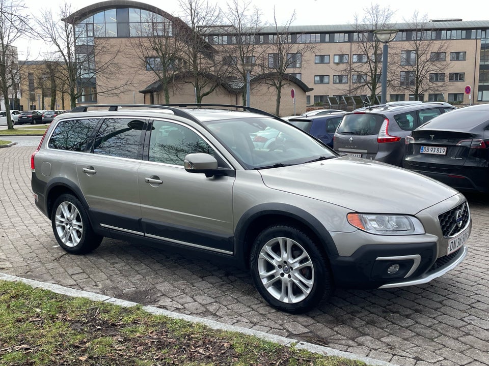 Volvo XC70 2,0 T5 245 Summum aut. 5d