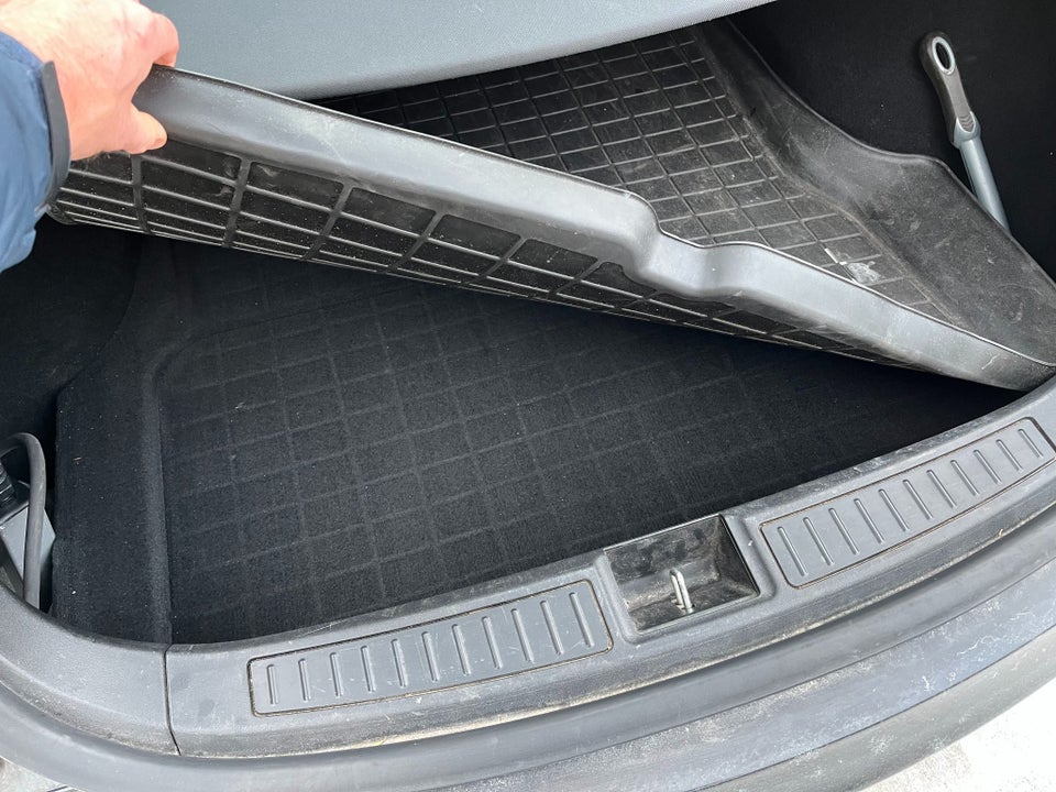 Tesla Model S 85D 5d