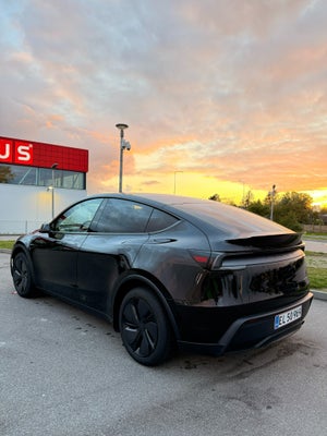 Tesla Model Y  Long Range RWD 5d