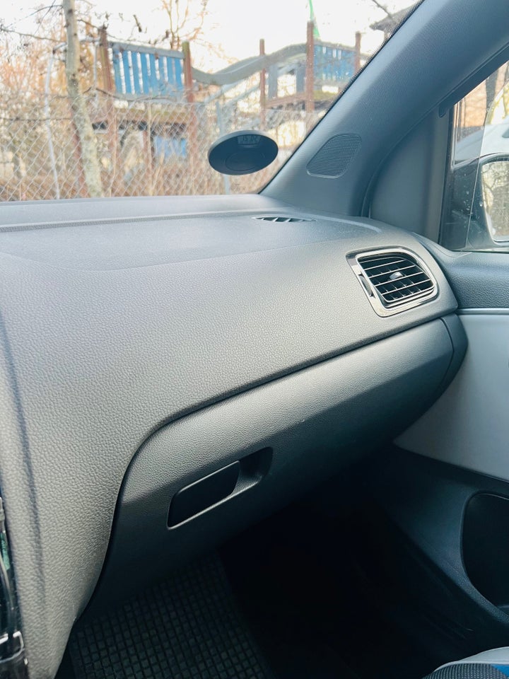 VW Polo 1,4 TSi 150 BlueGT 5d