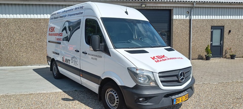 Mercedes Sprinter 319 3,0 CDi R2 Kassevogn 5d