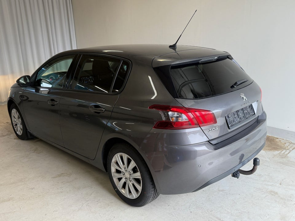 Peugeot 308 1,5 BlueHDi 130 Style+ 5d