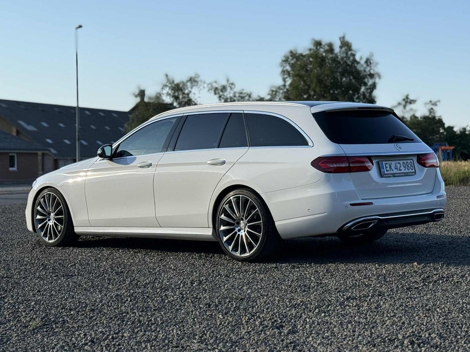 Mercedes E220 d 2,0 AMG Line stc. aut. 5d