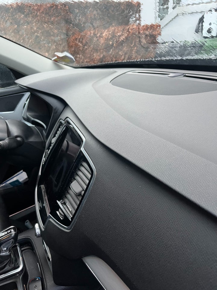Volvo XC90 2,0 D5 225 Momentum aut. AWD 5d
