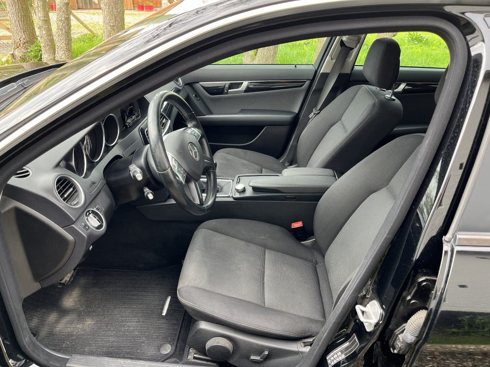 Mercedes C180 2,2 CDi Avantgarde stc. BE 5d