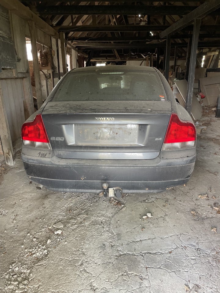 Volvo S60 2,4 140 aut. 4d