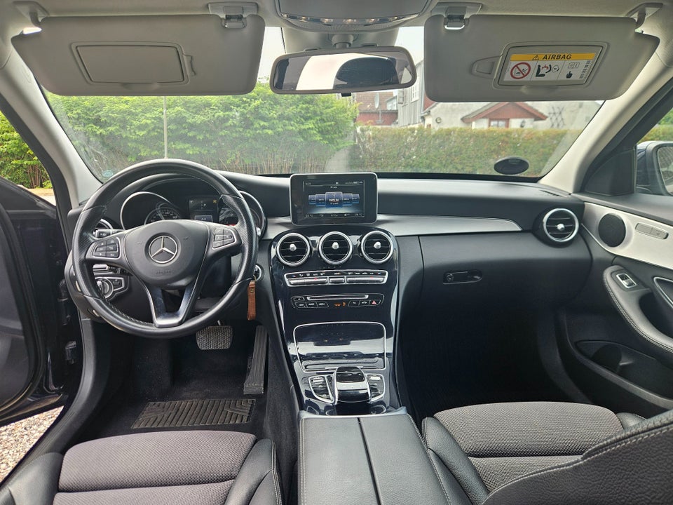 Mercedes C220 d 2,2 Avantgarde stc. aut. 4Matic 5d