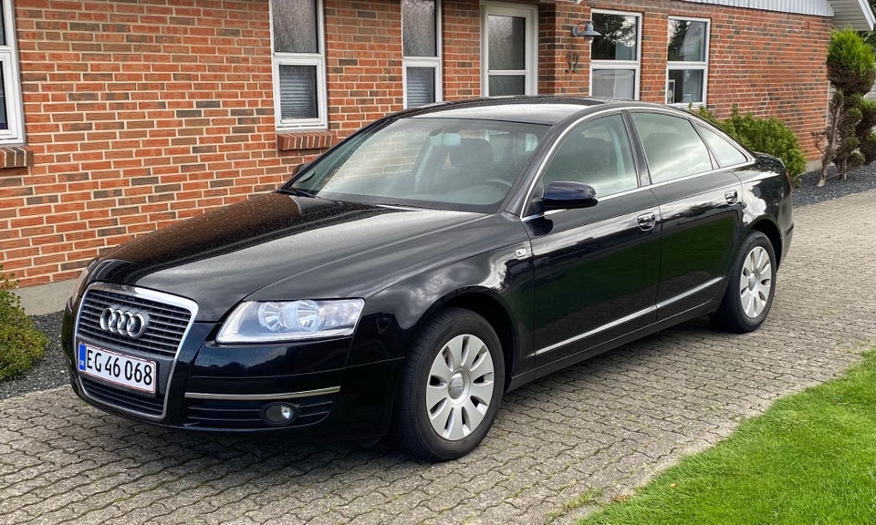 Audi A6 2,4 V6 4d