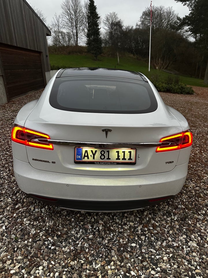 Tesla Model S 70D 5d