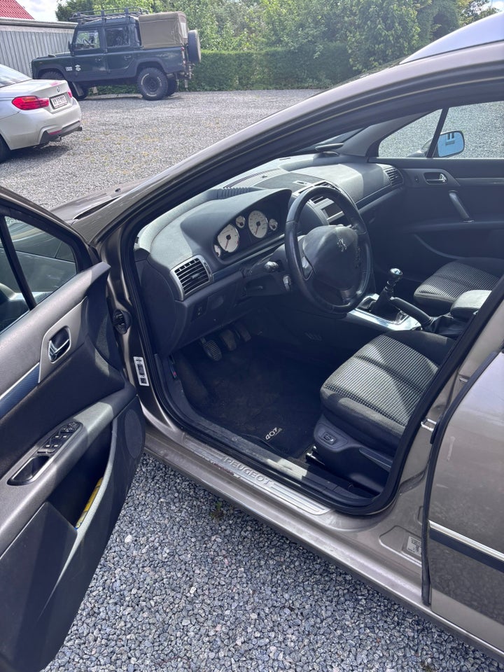 Peugeot 407 2,2 ST SW 5d