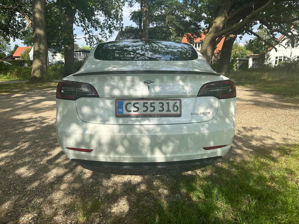 Tesla Model 3 Performance AWD 4d