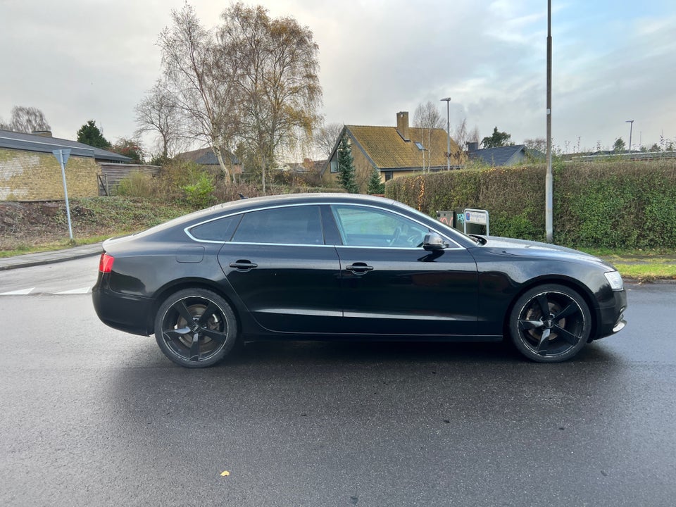 Audi A5 2,0 TDi 177 S-line Sportback Multitr. 5d