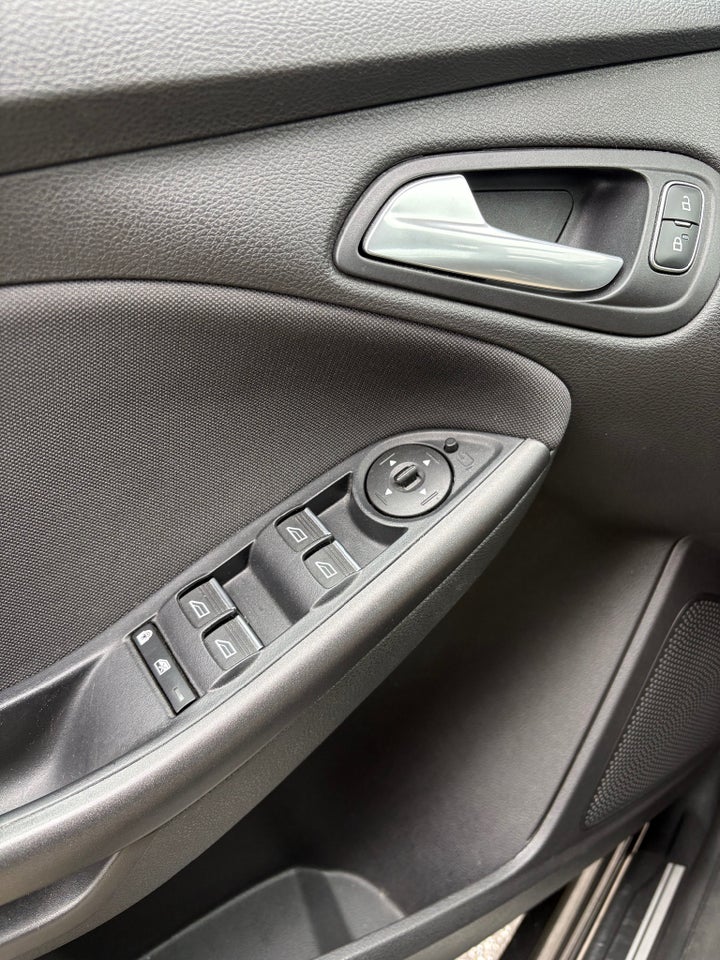 Ford Focus 1,0 SCTi 125 ST-Line stc. 5d