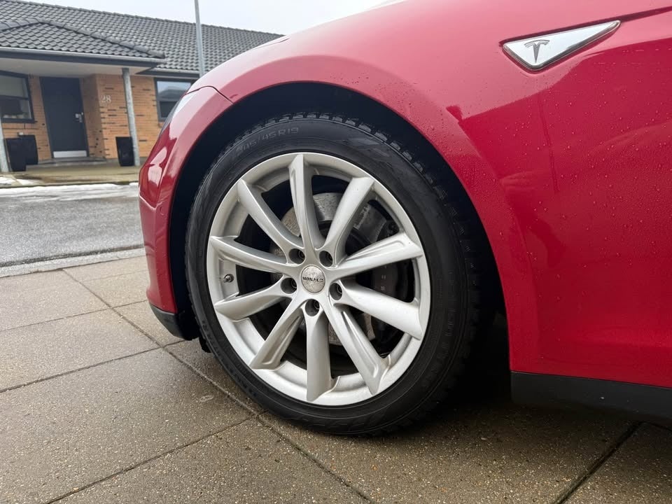 Tesla Model S 85D 5d