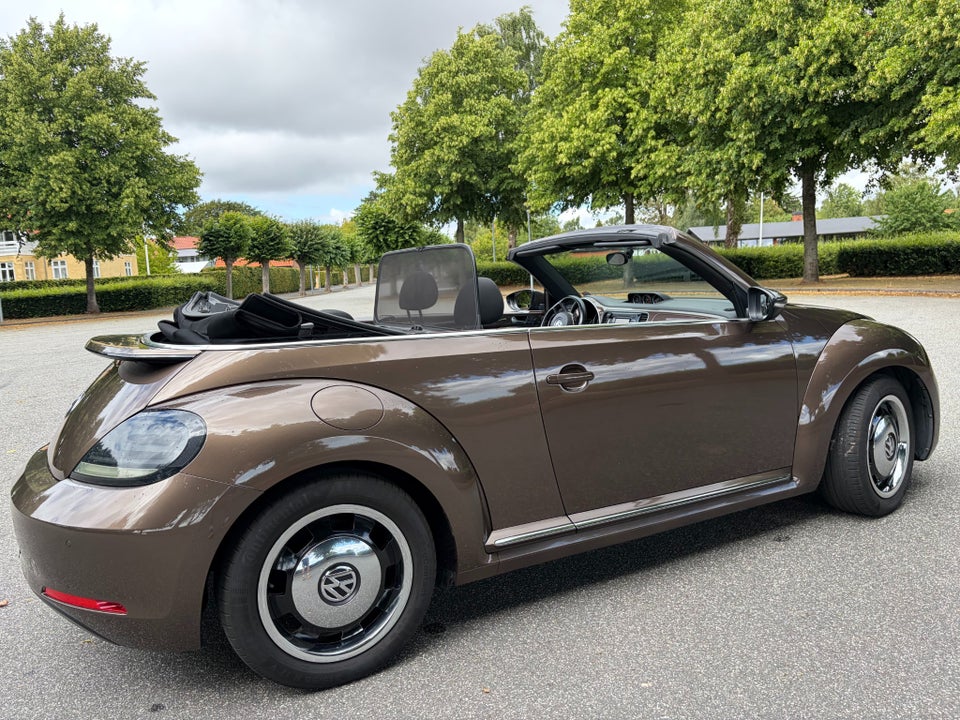VW The Beetle 1,2 TSi 105 Design Cabriolet BMT 2d