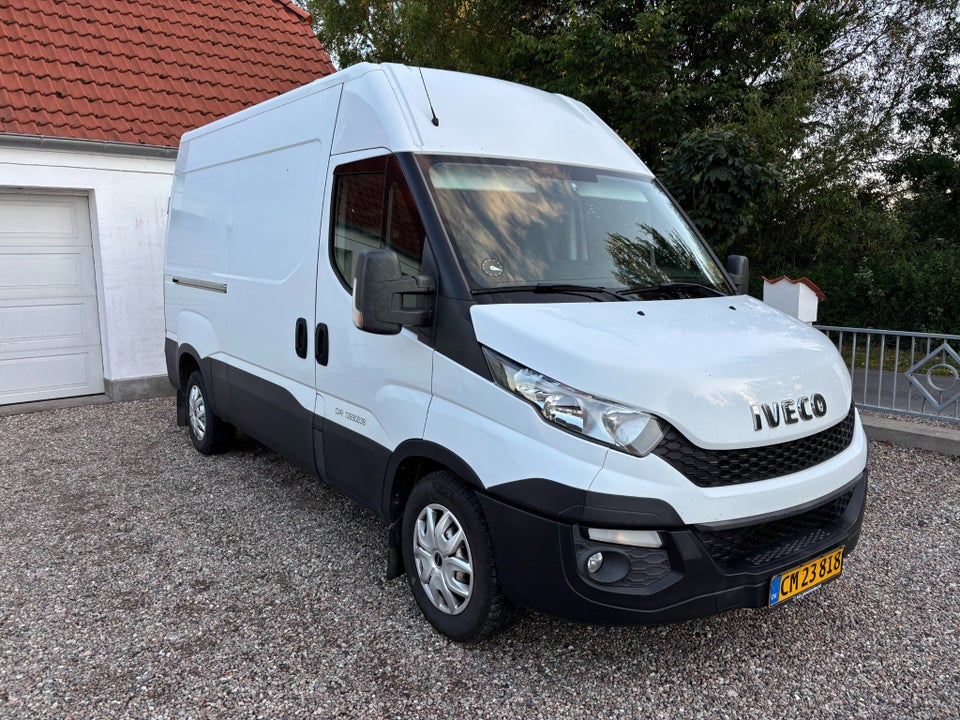 Iveco Daily 2,3 35S15 10,8m³ Van