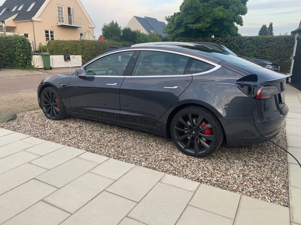 Tesla Model 3 Performance AWD 4d