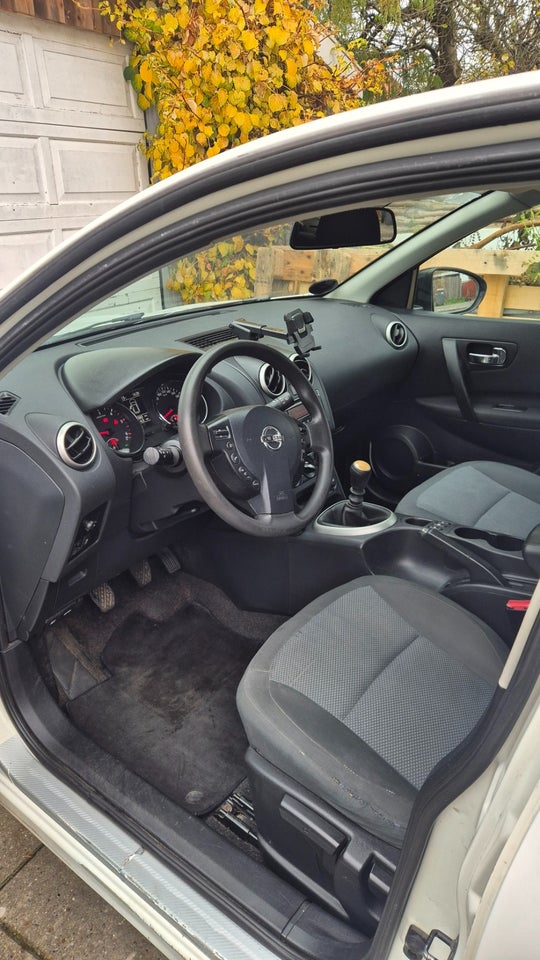 Nissan Qashqai 1,5 dCi 110 Tekna 5d