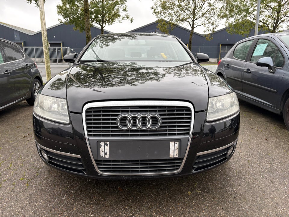 Audi A6 2,4 V6 Multitr. 4d