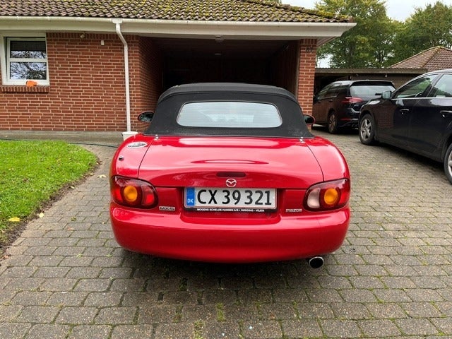 Mazda MX-5 1,6 2d