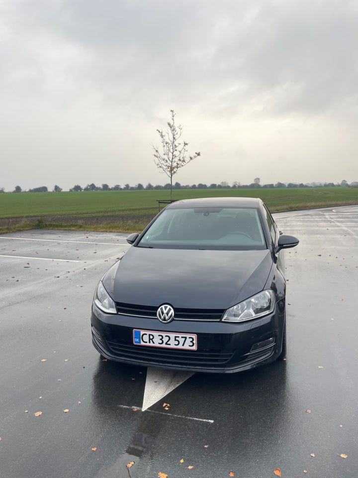 VW Golf VII 1,6 TDi 105 Comfortline Variant BMT 5d