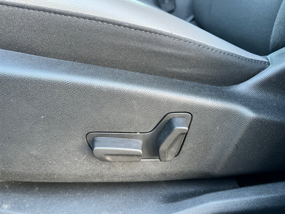 Citroën C5 Aircross 1,6 Hybrid Shine Sport EAT8 5d