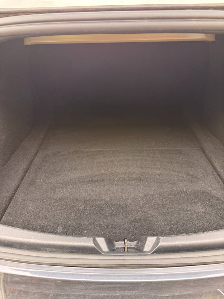 Tesla Model 3 Long Range AWD 4d