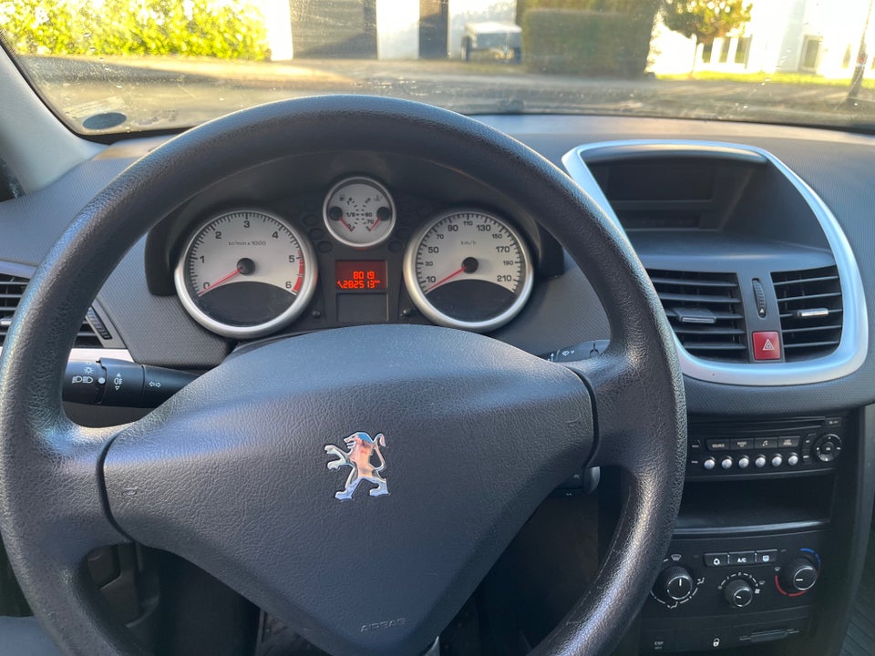 Peugeot 207 1,4 HDi 68 5d